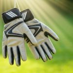 Fini les mauvaises odeurs dans vos gants de sport ou de bricolage : la solution simple