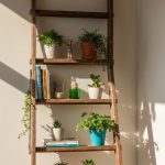 Ce que vous pouvez faire avec une vieille échelle pour la transformer en une étagère déco ultra tendance